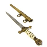 Lot 565 - German WW2 Navy Dagger