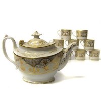 Lot 724 - 19th Century gilt tea service