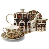 Lot 748 - Crown Derby teaset
