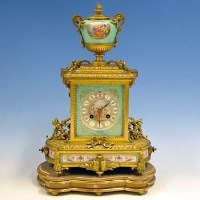 Lot 830 - 19th century French eight day mantel clock with pendulum and two keys.