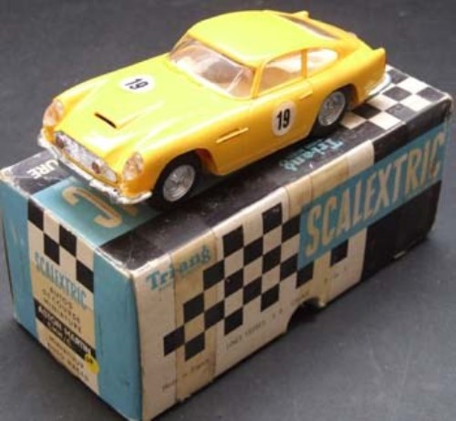 【 B O X】アストンマーチン Lot 165 - Scalextric French Aston Martin DB4