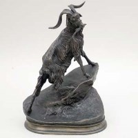 Lot 281 - Bronze / spelter ram