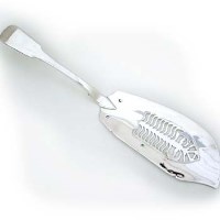 Lot 324 - Irish silver fish slice