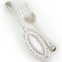 Lot 332 - Cased pair of Victorian silver fish servers
