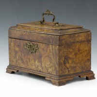 Lot 1 - Burr elm tea caddy