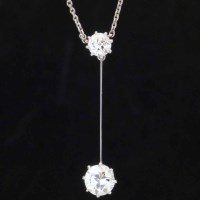 Lot 300 - Pendant of two diamonds