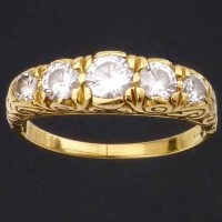 Lot 321 - Graduated five-stone diamond ring