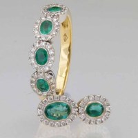 Lot 335 - Emerald and diamond ring and pendant