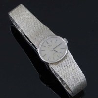 Lot 344 - Omega 9ct gold lady's watch