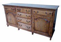 Lot 635 - Oak dresser base