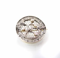 Lot 373 - Edwardian diamond set yellow gold and platinum brooch