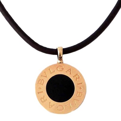 Lot 383 - An 18ct gold Bulgari pendant