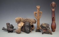 Lot 100 - Collection of items, to include an unusual Lobi