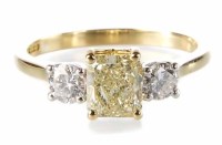 Lot 302 - Yellow and white diamond 3-stone 18ct gold ring
