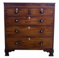 Lot 687 - George III chest of drawers.