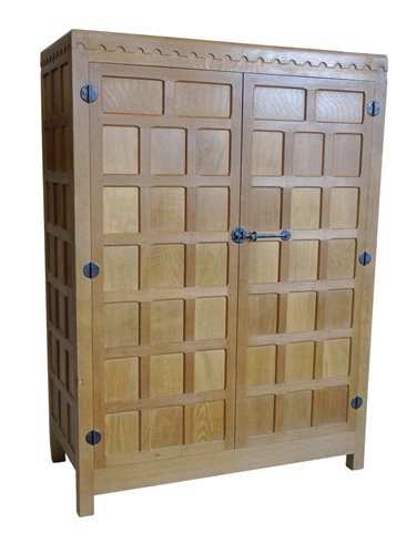 Lot 449 - Mouseman wardrobe