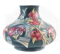 Lot 255 - Moorcroft Leicester vase