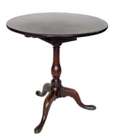 Lot 686 - George III mahogany wine table.