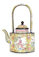 Lot 324 - A 19th century Chinese enamel quatrefoil wine ewer