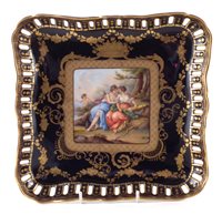 Lot 190 - Vienna type dish