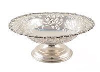 Lot 2 - Edwardian silver dish