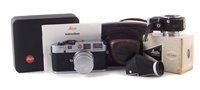 Lot 164 - Leica M6 camera in case complete with instruction book etc.